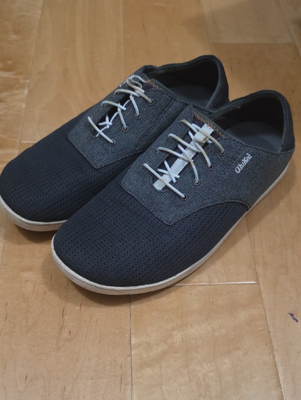 OluKai Men's Navy and Gray Breathable Lace-Up Sneakers